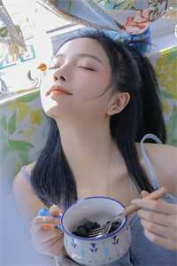 《秘爱再婚：水嫩甜妻掌上宠》凌司曜