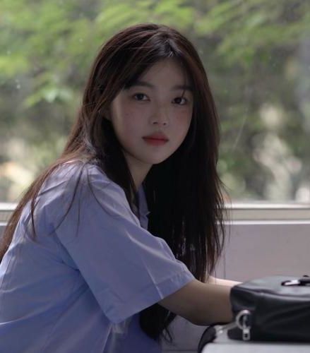 修真界白莲花女配她只想暴富